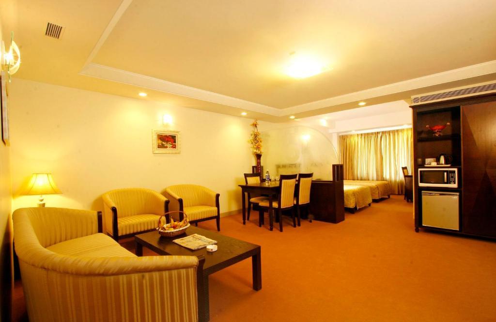 Готель Ambience Executive Pimpri-Chinchwad Номер фото
